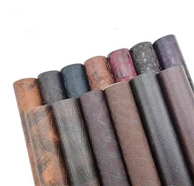 Puis-je utiliser une brosse douce pour nettoyer un canapé en cuir suédé ?